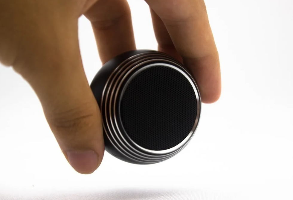 Altavoz Bluetooth M9 Mini - Portátil, Compacto y con Sonido Potente